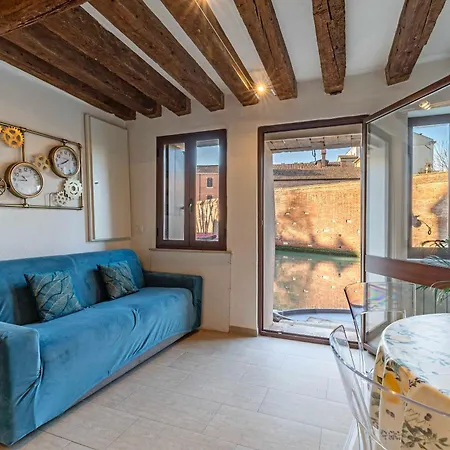 Apartment Ca' Leoncino - Canal Front *