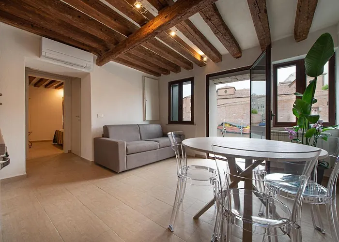 Ca' Leoncino - Canal Front Apartment