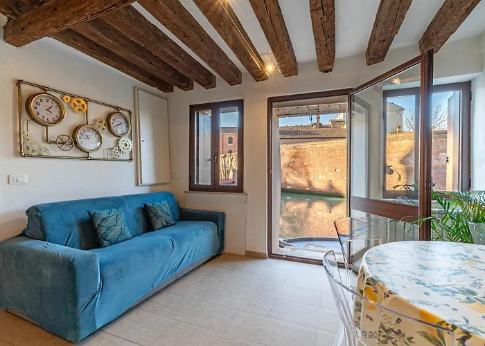 Apartment Ca' Leoncino - Canal Front *